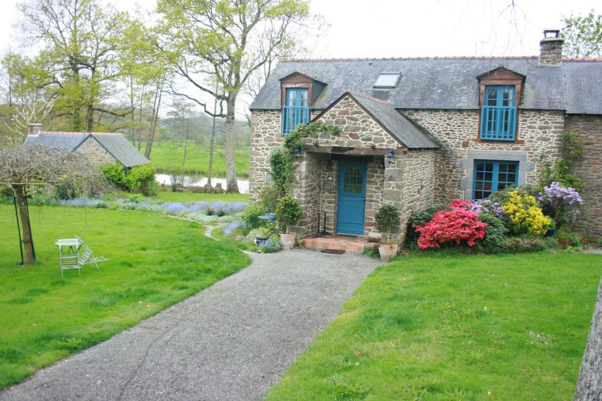 Bed and Breakfast Au Pont Ricoul Saint-Pierre-de-Plesguen Exterior foto